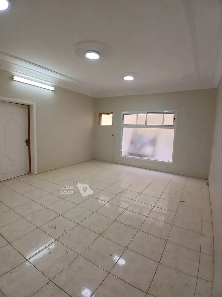 شقة للإيجار في شارع قس بن ساعدة, حي الملك فيصل, مدينة الرياض, منطقة الرياض