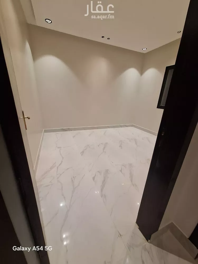 دور للبيع في شارع خريص, حي الجنادرية, مدينة الرياض, منطقة الرياض