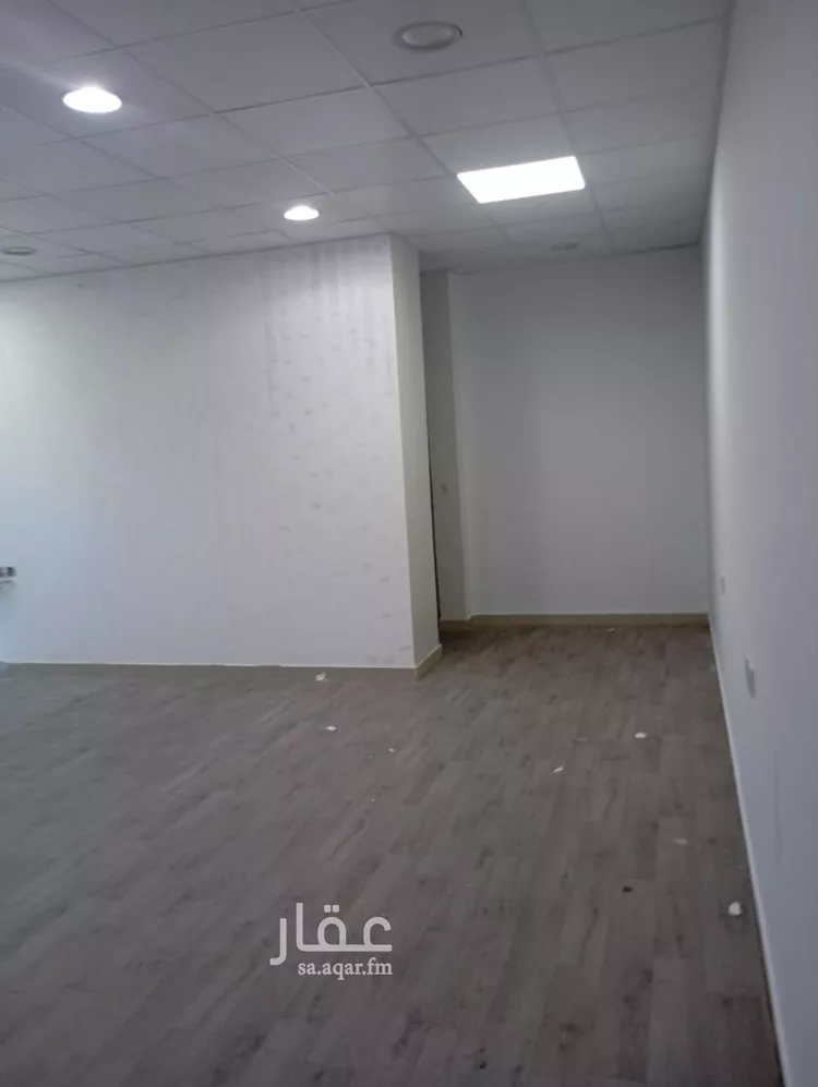 مكتب تجاري للإيجار في شارع علي البجادي, حي الرمال, مدينة الرياض, منطقة الرياض