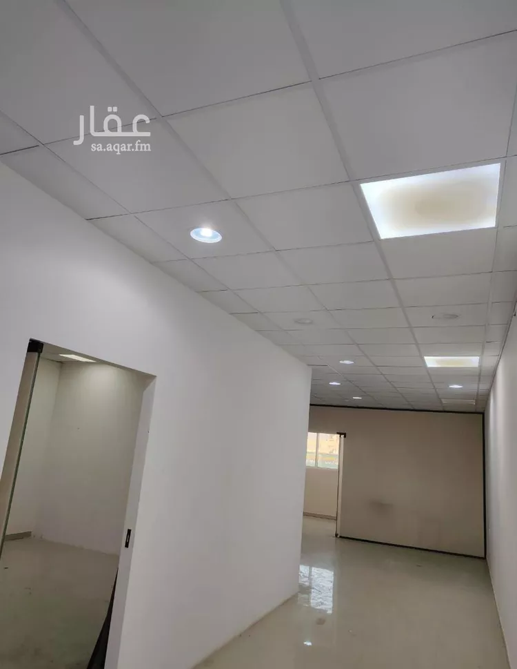 مكتب تجاري للإيجار في شارع علي البجادي, حي الرمال, مدينة الرياض, منطقة الرياض صورة 4