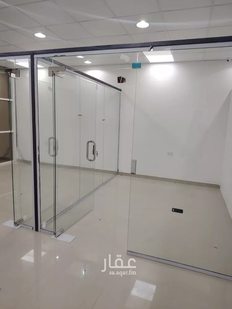مكتب تجاري للإيجار في شارع علي البجادي, حي الرمال, مدينة الرياض, منطقة الرياض