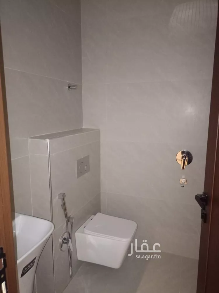 دور للبيع في شارع القاضي الفراء, حي البيان, مدينة الرياض, منطقة الرياض صورة 4