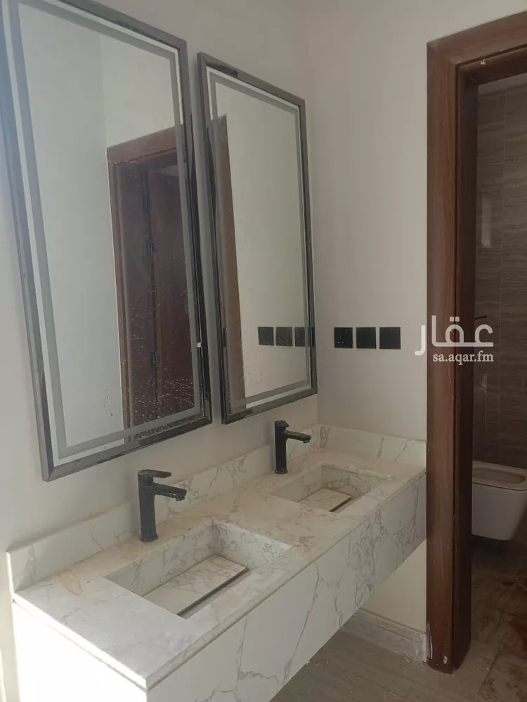 Floor for Sale in Riyadh Ash Sharq 14