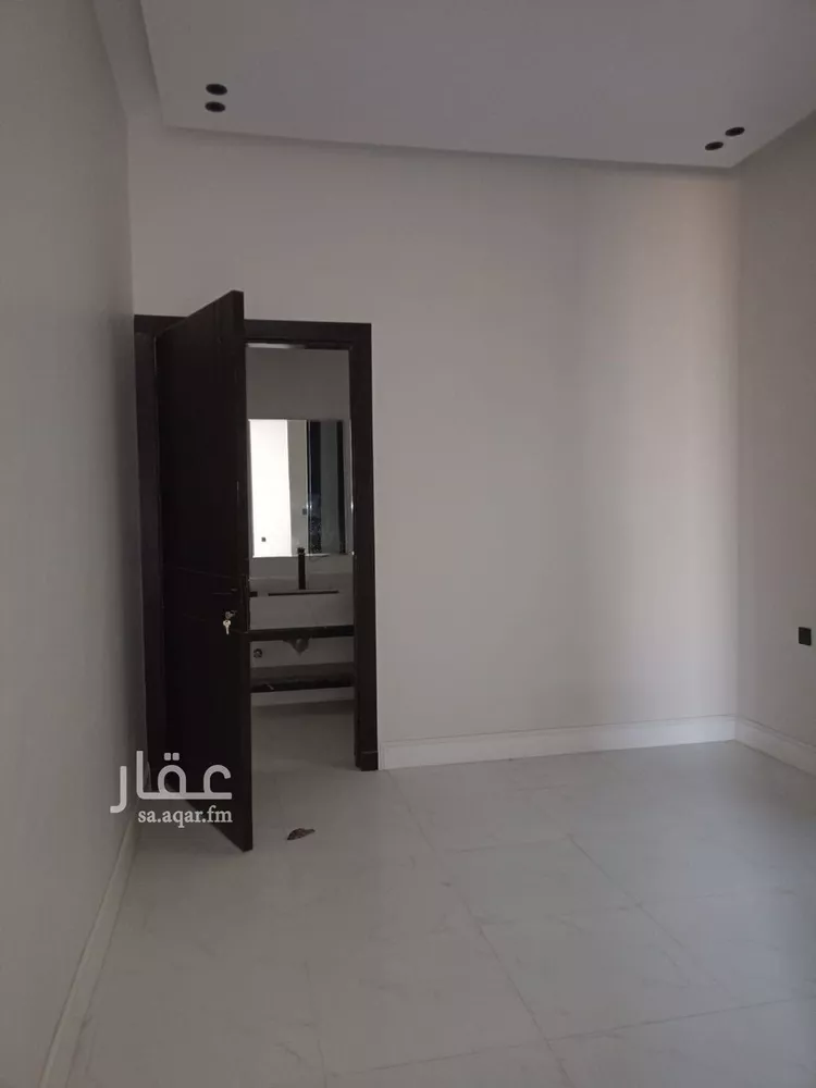 دور للبيع في شارع نصر الجيلاني, حي المرجان, مدينة الرياض, منطقة الرياض 8