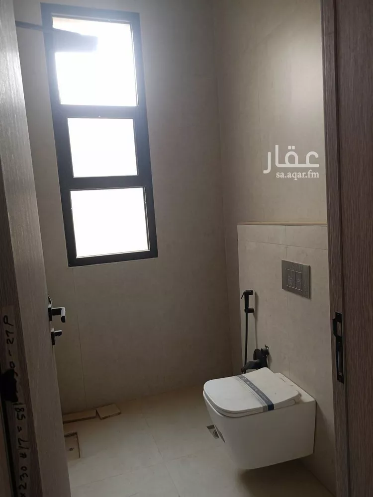 دور للبيع في شارع العمرة, حي الجنادرية, مدينة الرياض, منطقة الرياض 6