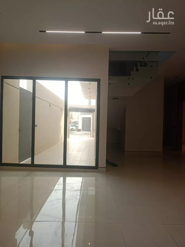 فيلا للبيع في شارع العمرة, حي الجنادرية, مدينة الرياض, منطقة الرياض 10