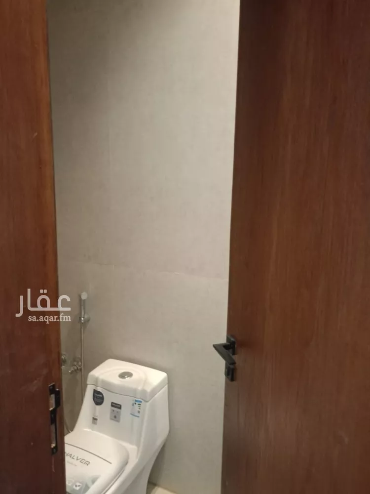 فيلا للبيع في شارع رشيد الدين الصورى, حي الجنادرية, مدينة الرياض, منطقة الرياض 12