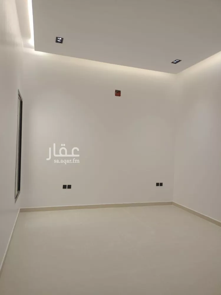 Floor for Sale in Riyadh Al Janadriyah 7