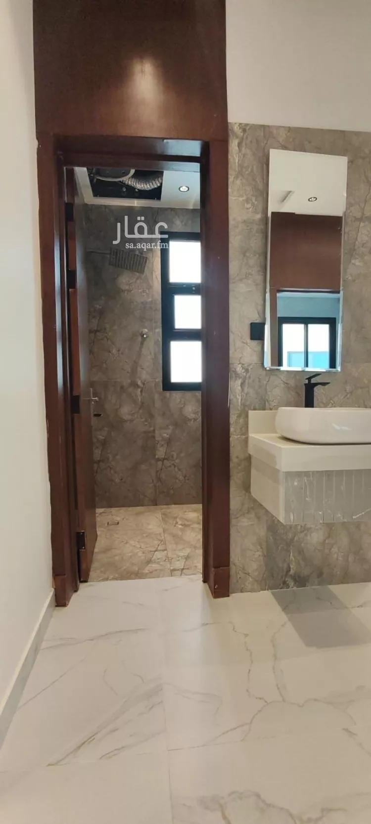 Floor for Sale in Riyadh Al Janadriyah 7