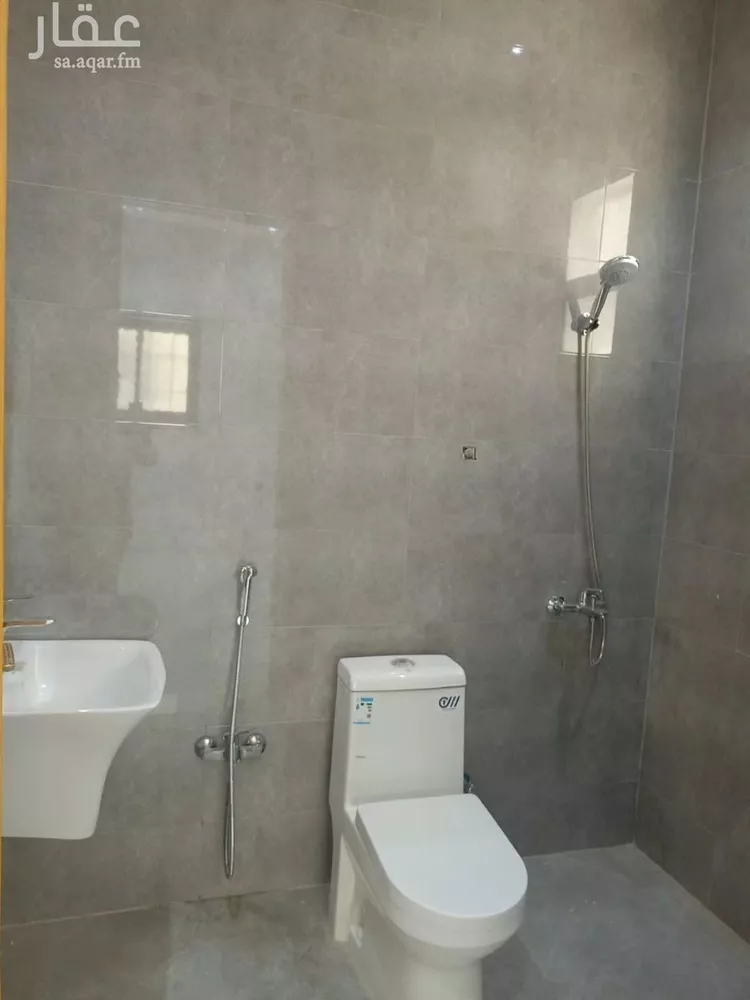 Floor for Sale in Riyadh Al Janadriyah صورة 4
