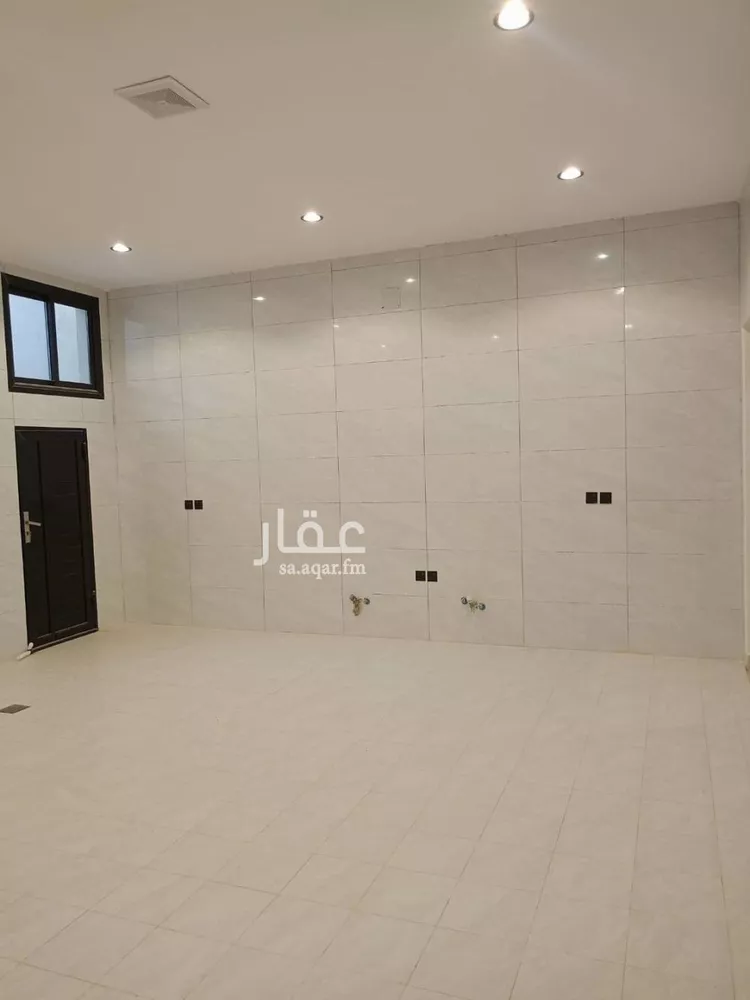 Villa for Sale in Riyadh Al Janadriyah 9