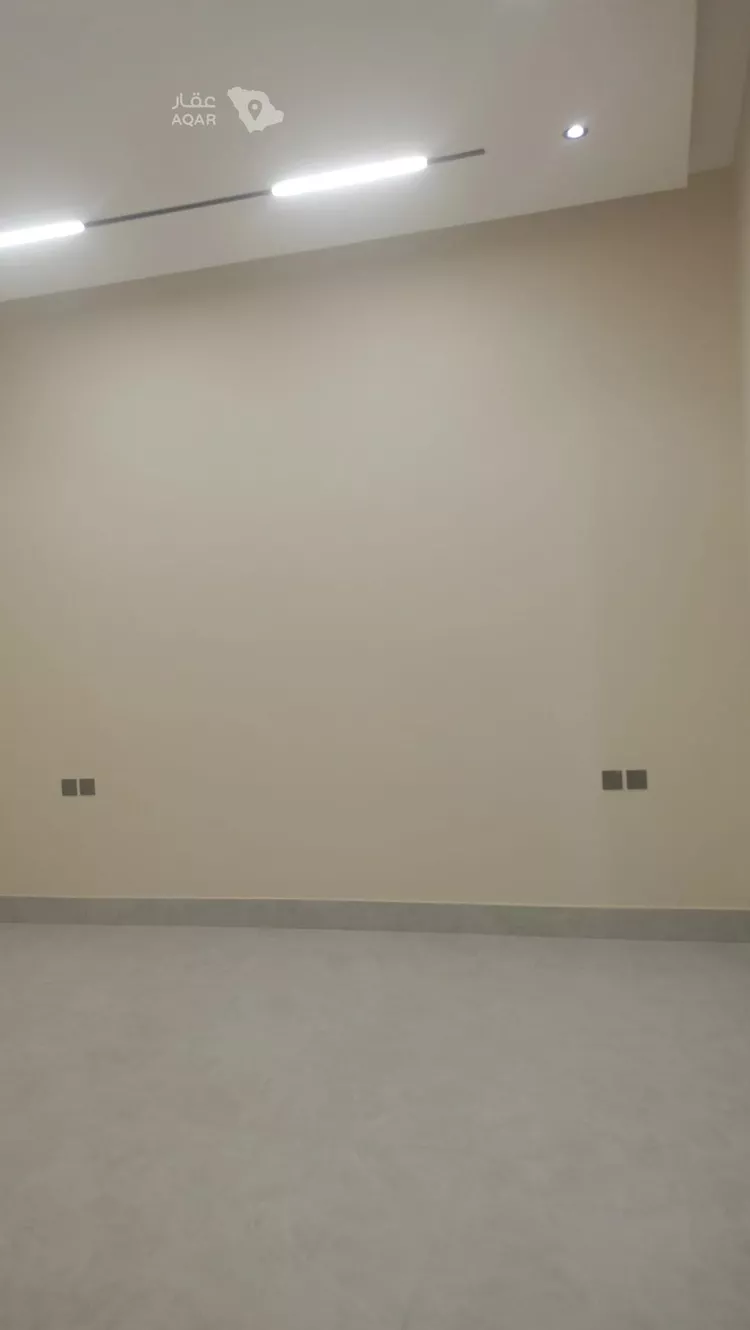Floor for Sale in Riyadh Ar Rimal 18