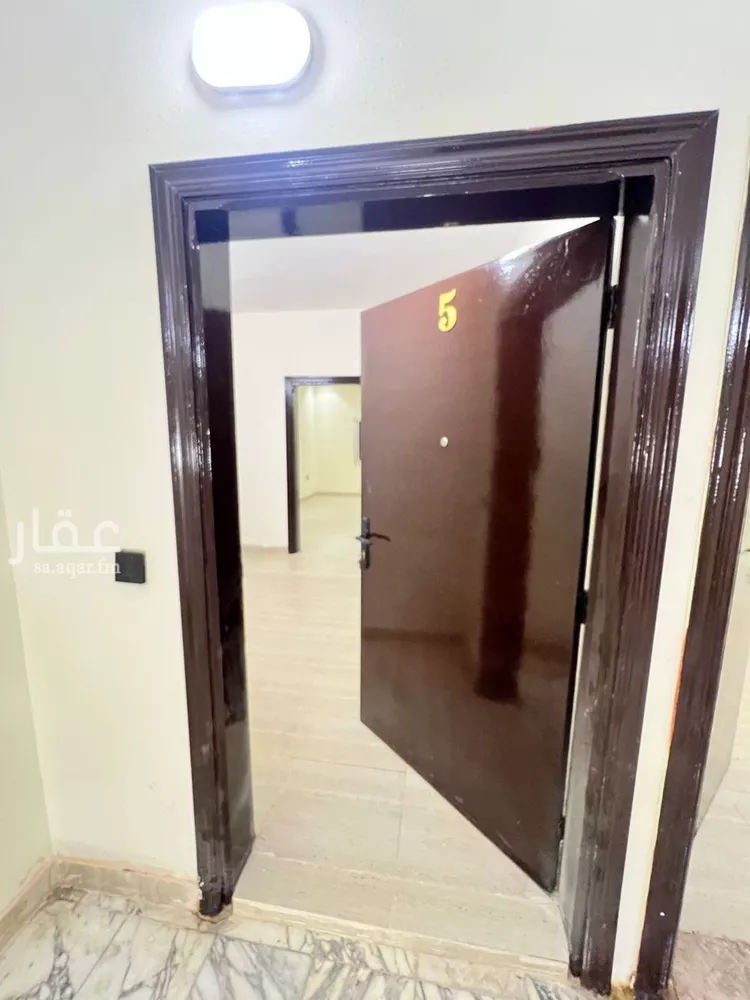 شقة للإيجار في شارع زيد بن ثابت, حي الملز, مدينة الرياض, منطقة الرياض صورة 5