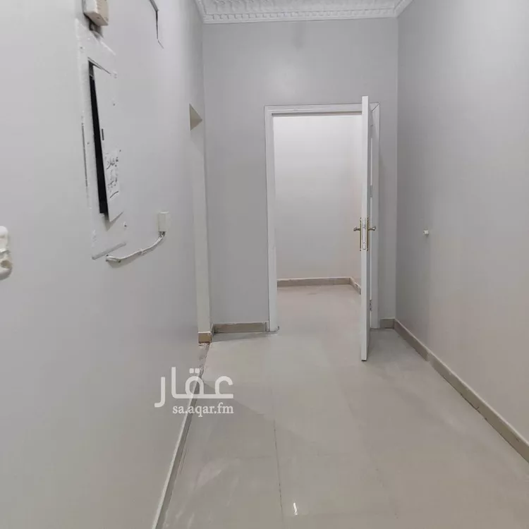 شقة للإيجار في شارع قس بن ساعدة, حي الملك فيصل, مدينة الرياض, منطقة الرياض صورة 3