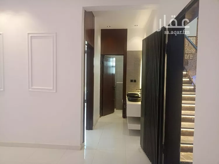 فيلا للبيع في شارع مجلس الشيخ عبد الرحمن بن فرحان, حي الرمال, مدينة الرياض, منطقة الرياض 15