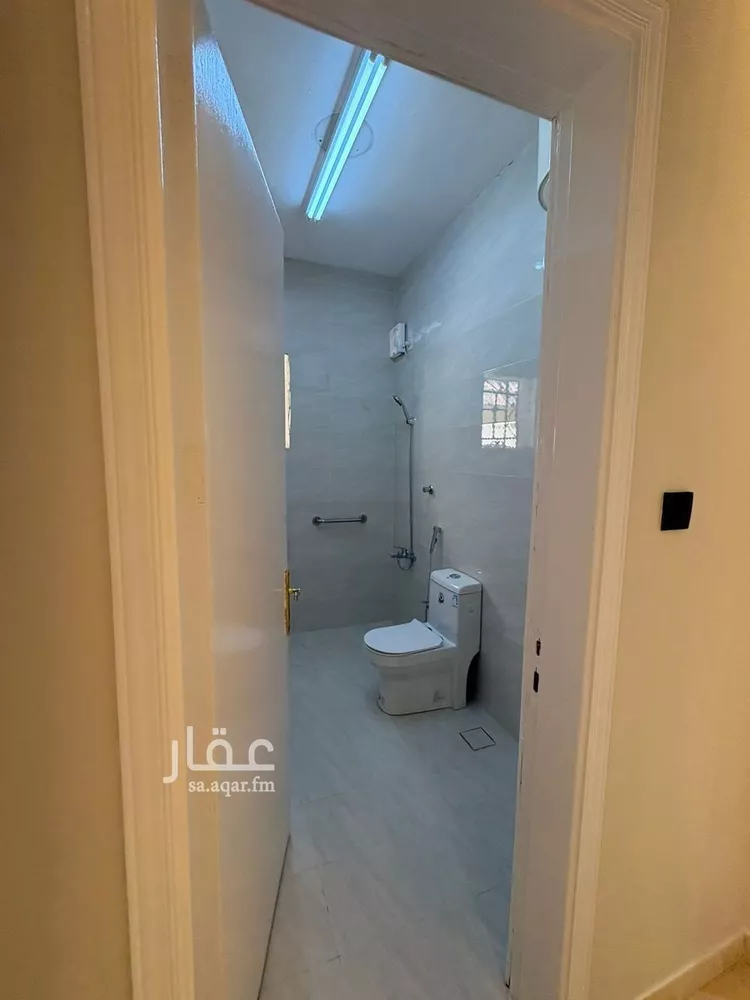 شقة للإيجار في شارع محمد الأغلبي, حي الحمراء, مدينة الرياض, منطقة الرياض صورة 3
