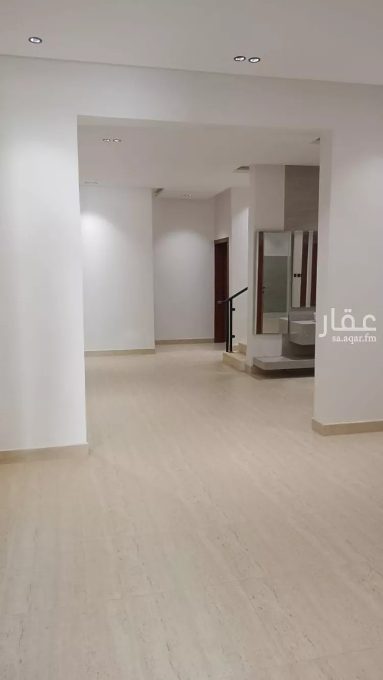 فيلا للبيع في شارع أحمد بن أبي عزرة, حي المرجان, مدينة الرياض, منطقة الرياض 18