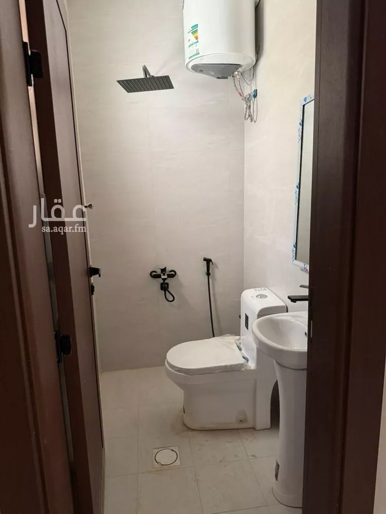 فيلا للبيع في شارع حميدة الإبراهيمي, حي العوالي, مدينة الرياض, منطقة الرياض 6