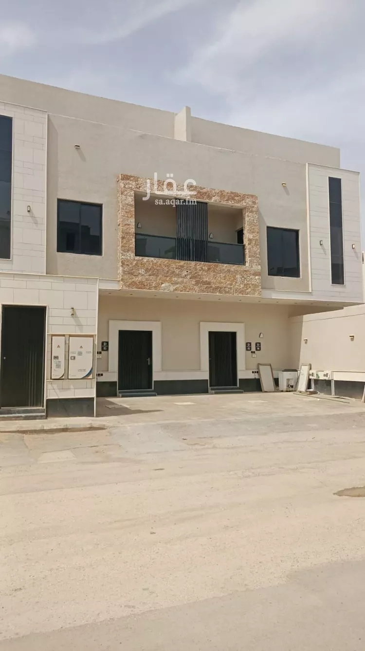 Floor for Sale in Riyadh Al Janadriyah
