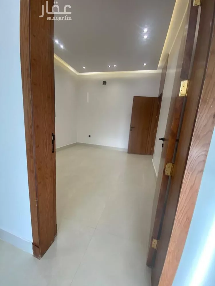 Floor for Sale in Riyadh Al Janadriyah صورة 5