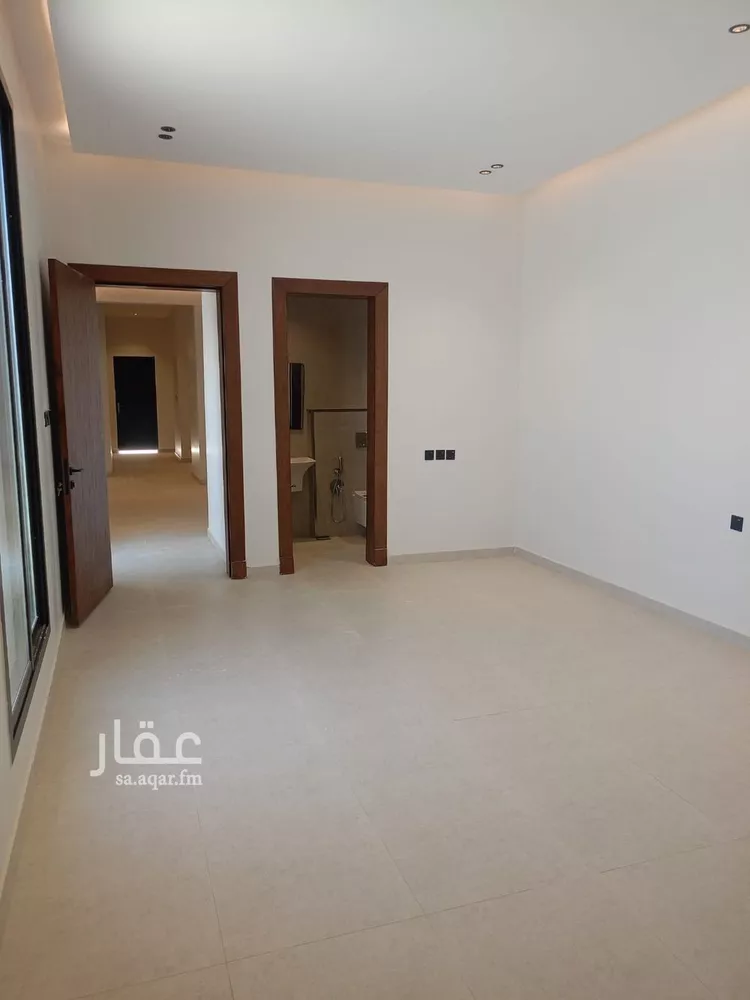 فيلا للبيع في شارع رشيد الدين الصورى, حي الجنادرية, مدينة الرياض, منطقة الرياض 24