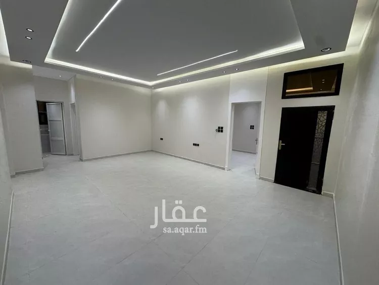 دور للبيع في شارع عمر ابن حبيب, حي الجنادرية, مدينة الرياض, منطقة الرياض 10