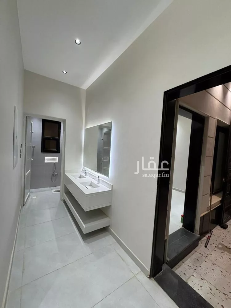 دور للبيع في شارع عمر ابن حبيب, حي الجنادرية, مدينة الرياض, منطقة الرياض 6