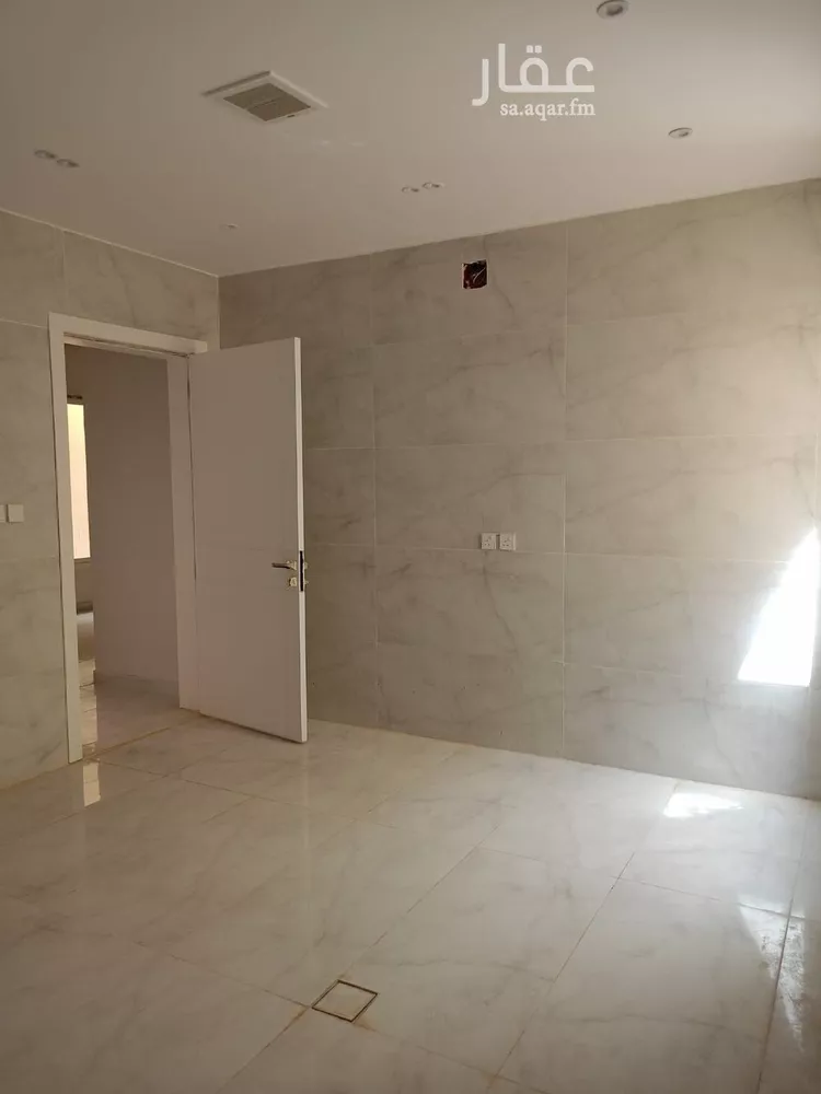 دور للبيع في شارع الضياء, حي الجنادرية, مدينة الرياض, منطقة الرياض صورة 3