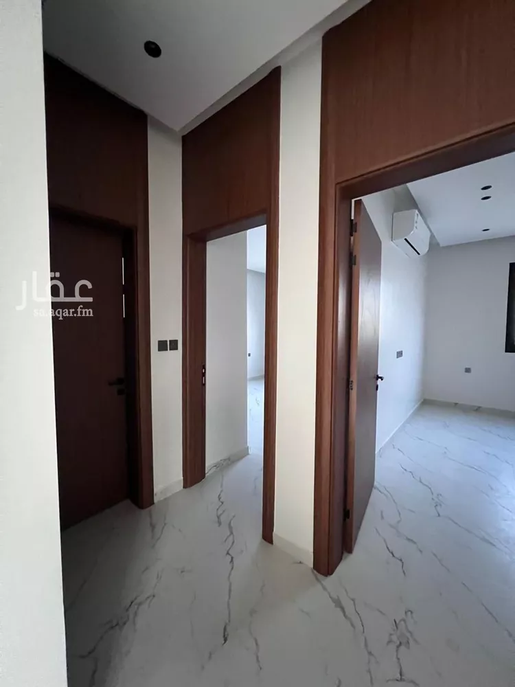 Floor for Rent in Riyadh Al Janadriyah صورة 4