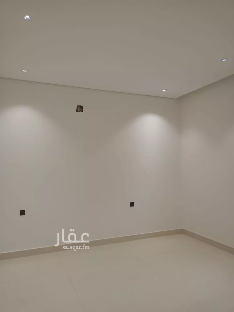 فيلا للبيع في شارع عمر بن الحبيب, حي الجنادرية, مدينة الرياض, منطقة الرياض 22