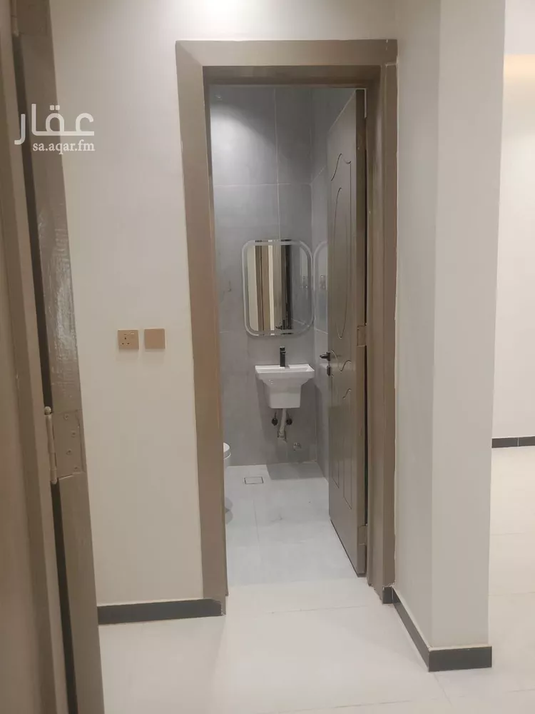 دور للبيع في شارع الضياء, حي الجنادرية, مدينة الرياض, منطقة الرياض 15