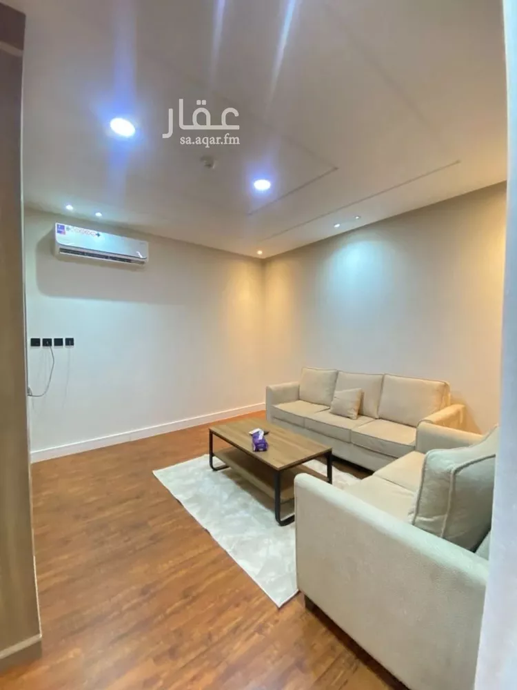 شقة للإيجار في شارع وادي المناقب, حي الشهداء, مدينة الرياض, منطقة الرياض 8