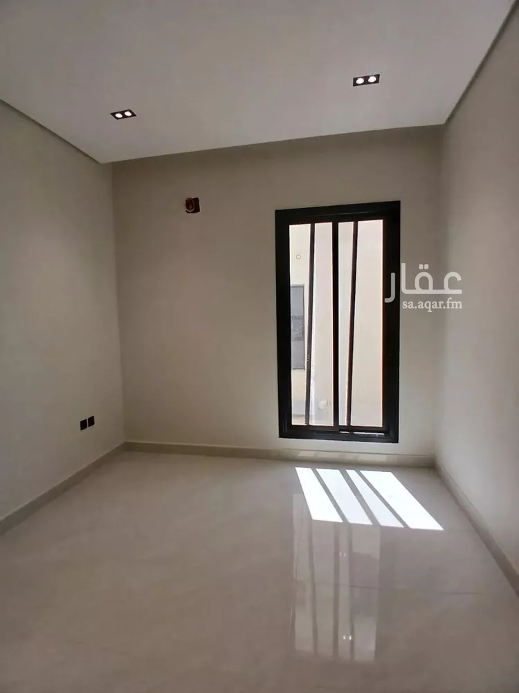 فيلا للبيع في شارع أبي عطاء العطاردي , حي المعيزيلة, مدينة الرياض, منطقة الرياض 14