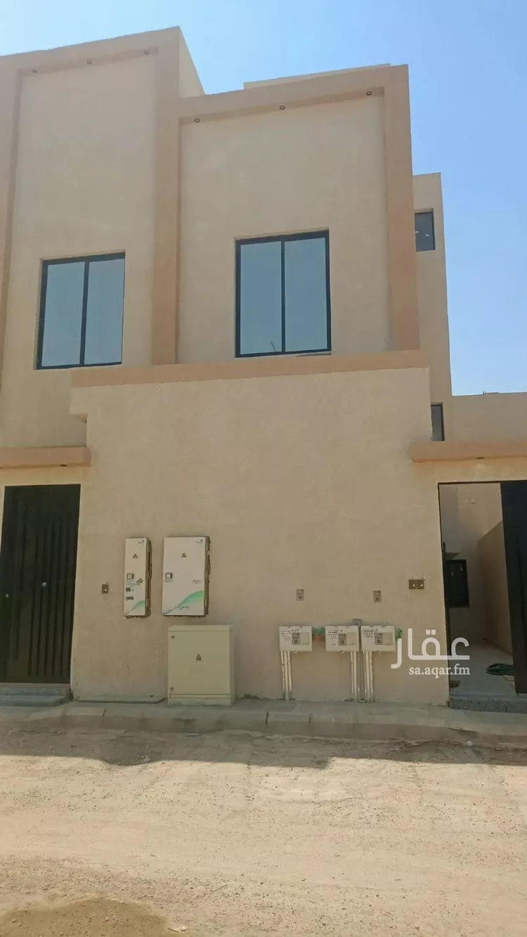 Floor for Sale in Riyadh Al Janadriyah صورة 2