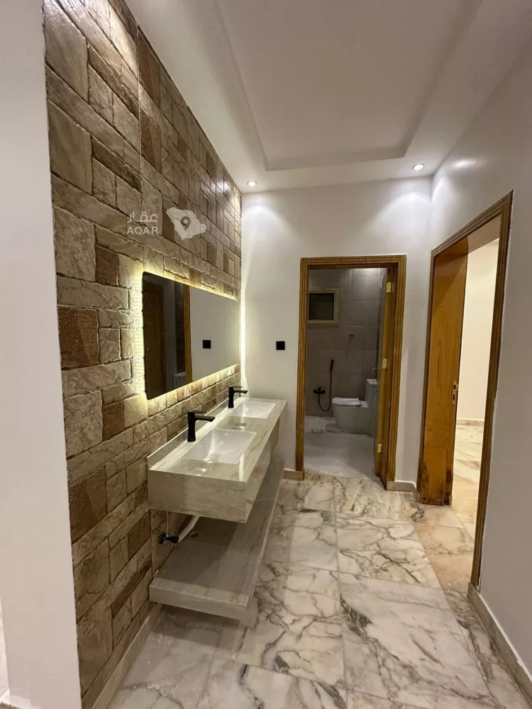 Floor for Rent in Riyadh Al Arid 6