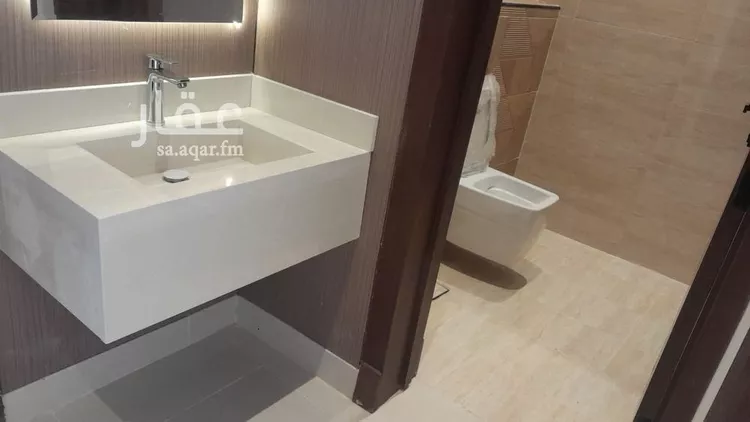 دور للبيع في شارع المحدار, حي المعيزيلة, مدينة الرياض, منطقة الرياض صورة 3
