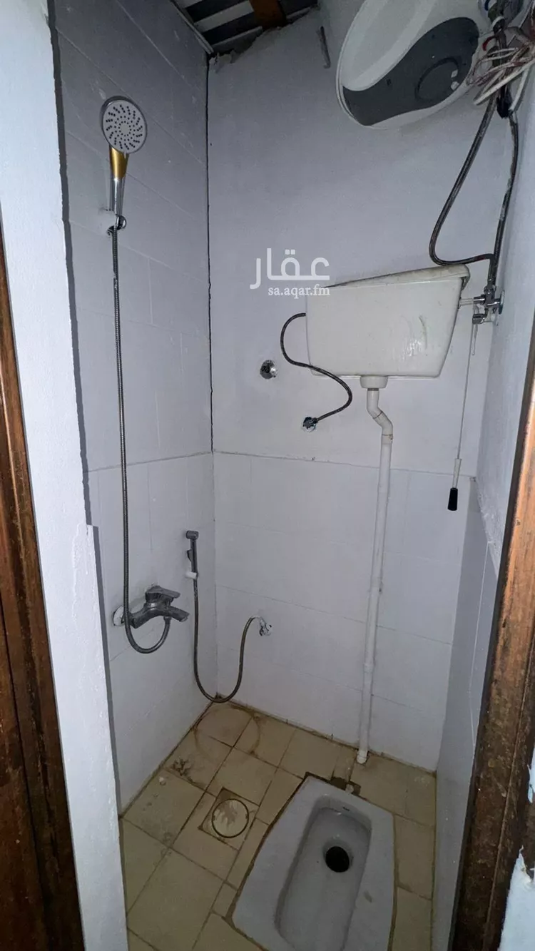 غرفة للإيجار في شارع الطرماح بن حكيم, حي الملك فيصل, مدينة الرياض, منطقة الرياض صورة 3