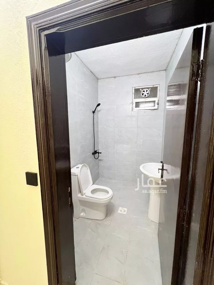 شقة للإيجار في شارع زيد بن ثابت, حي الملز, مدينة الرياض, منطقة الرياض صورة 4