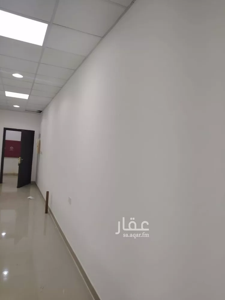 مكتب تجاري للإيجار في شارع علي البجادي, حي الرمال, مدينة الرياض, منطقة الرياض صورة 2