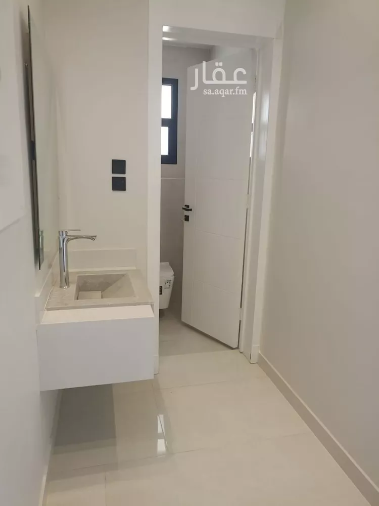 دور للبيع في شارع محمد بن شريك, حي البيان, مدينة الرياض, منطقة الرياض 24