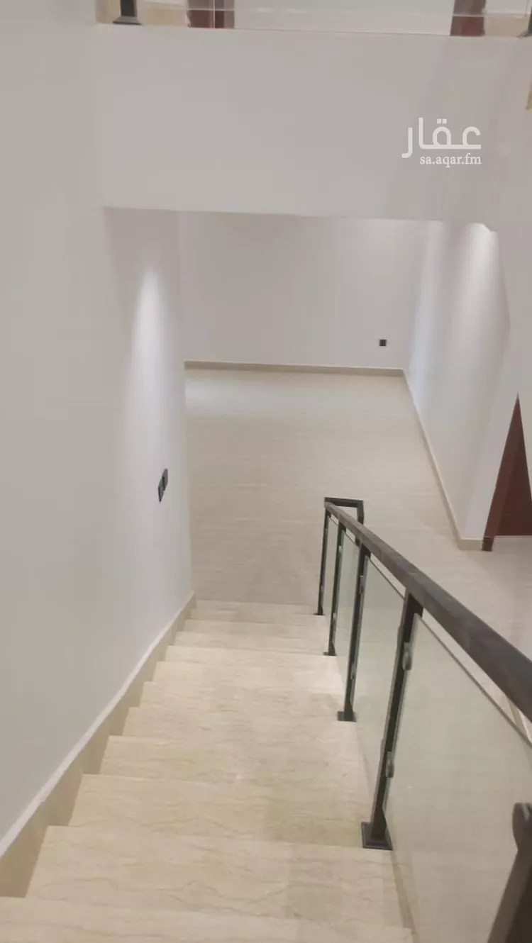 فيلا للبيع في شارع أحمد بن أبي عزرة, حي المرجان, مدينة الرياض, منطقة الرياض صورة 4