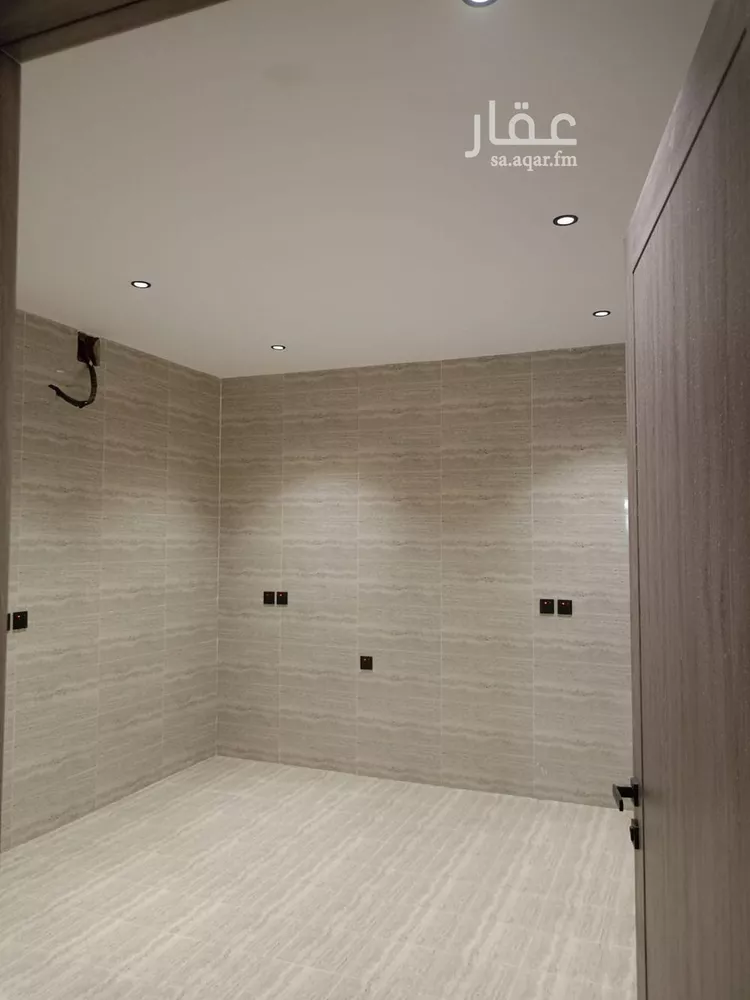 Floor for Sale in Riyadh Ash Sharq 16