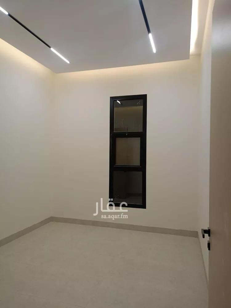 Floor for Sale in Riyadh Ar Rimal 11