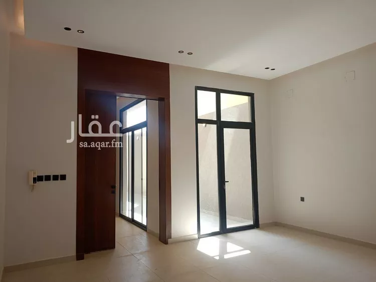 Floor for Sale in Riyadh Al Janadriyah 22
