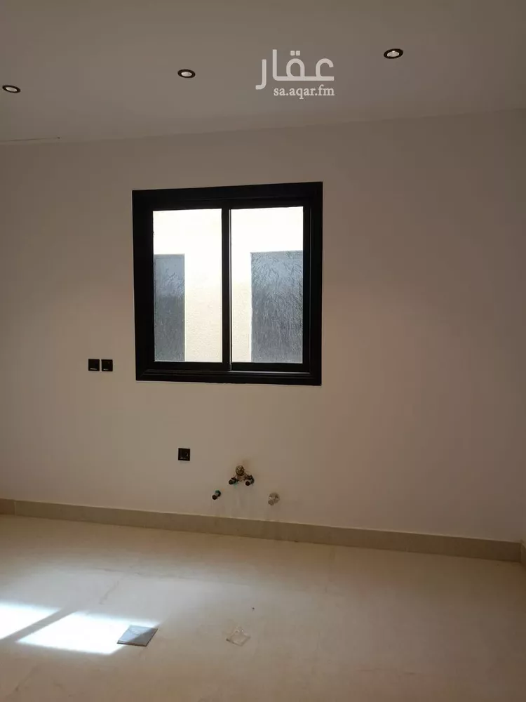 Floor for Sale in Riyadh Al Janadriyah صورة 3