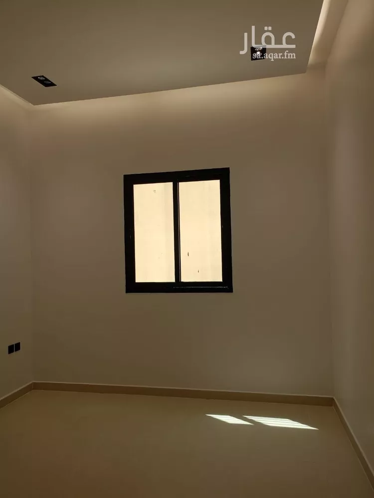 Floor for Sale in Riyadh Al Janadriyah 8