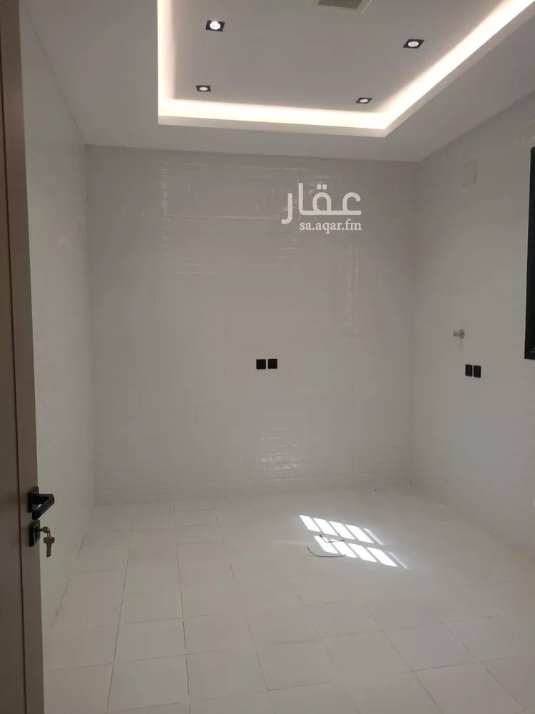 دور للبيع في شارع رشيد الدين الصورى, حي الجنادرية, مدينة الرياض, منطقة الرياض صورة 3