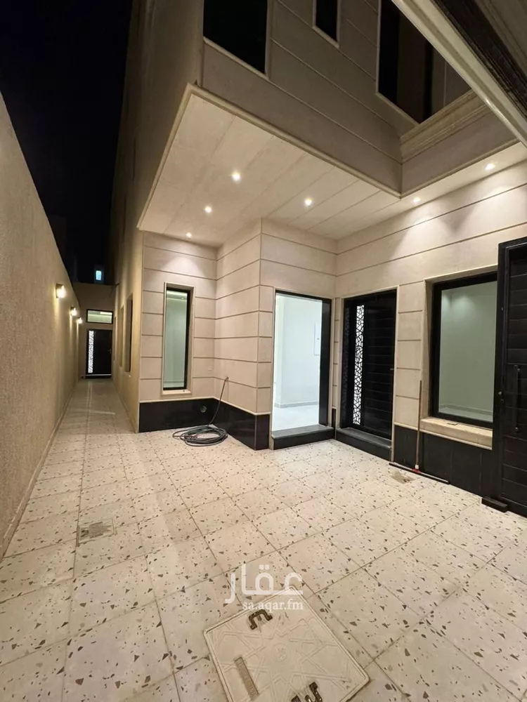 دور للبيع في شارع عمر ابن حبيب, حي الجنادرية, مدينة الرياض, منطقة الرياض صورة 2