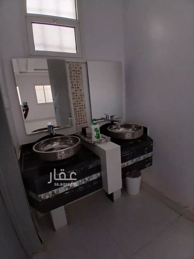 فيلا للإيجار في شارع عبدالفتاح راوه, حي الرمال, مدينة الرياض, منطقة الرياض 15