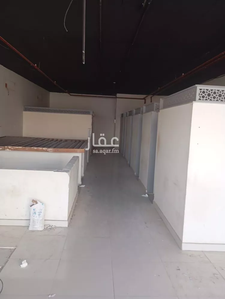 محل للإيجار في شارع علي البجادي, حي الرمال, مدينة الرياض, منطقة الرياض صورة 2